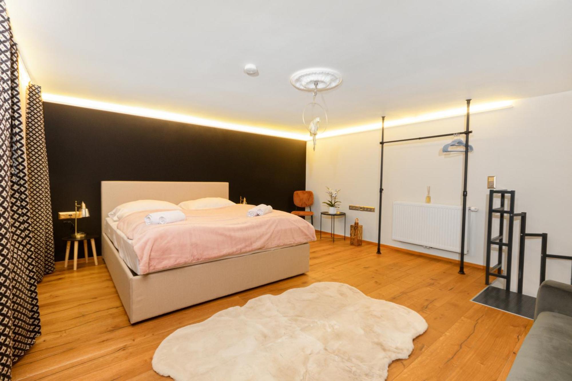 Zentral - Netflix - 2 Stoecke - Arbeitsplatz Wien