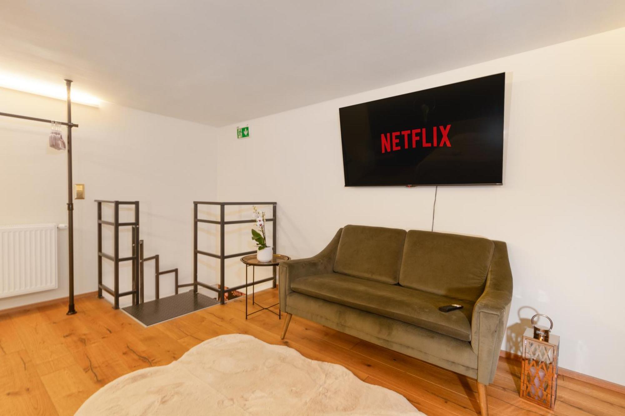 Apartment Zentral - Netflix - 2 Stoecke - Arbeitsplatz